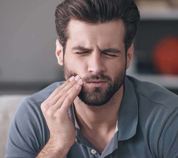 Glendale Can a Cracked Tooth be Saved with a Root Canal and Crown